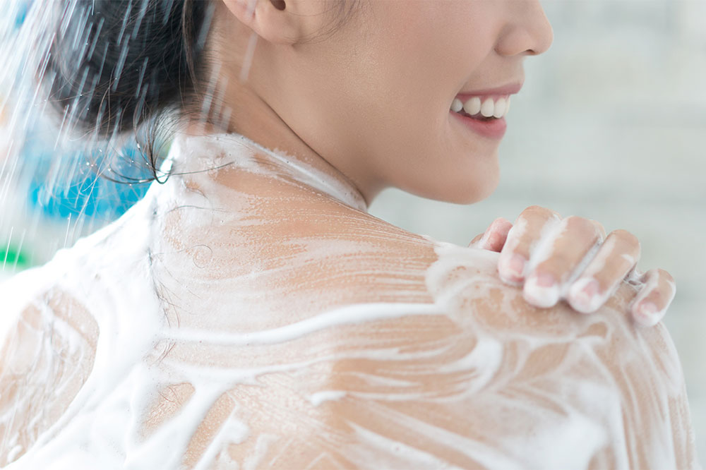 4 Incredibly Gentle Body Washes for Sensitive Skin