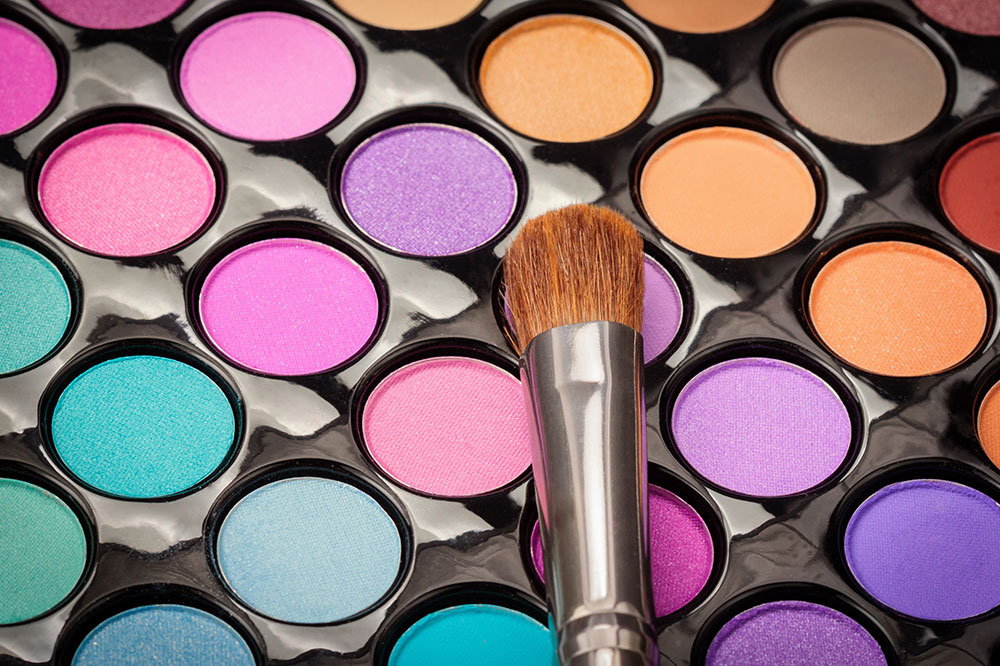 Flattering Shadow Palettes for All Skin Tones